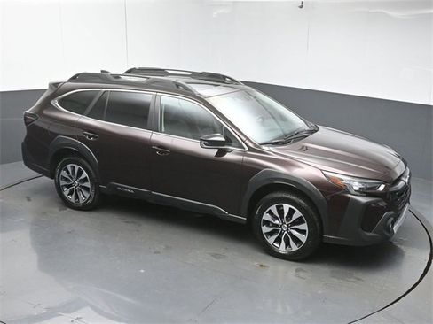 Used 2024 Subaru Outback Limited image 42