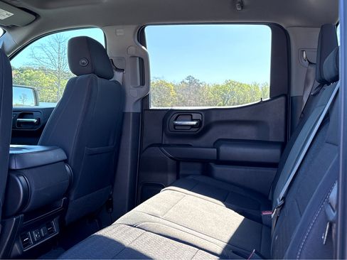 Used 2022 Chevrolet Silverado 1500 LT image 14