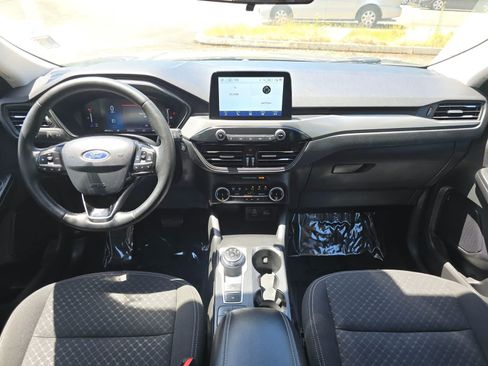 Used 2024 Ford Escape Active AWD/4WD image 9