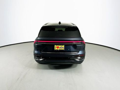 Used 2024 Lincoln Nautilus Reserve w/ Equipment Group 202A image 8