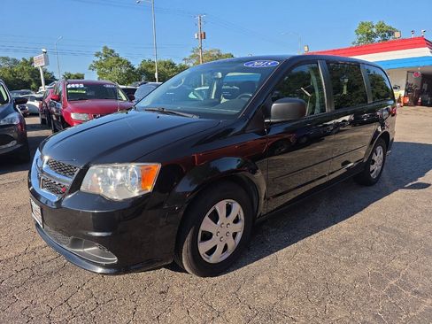 Used 2015 Dodge Grand Caravan SE w/ Quick Order Package 29E SE FWD image 6