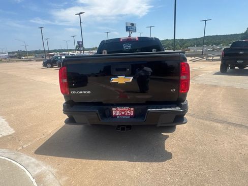 Used 2018 Chevrolet Colorado LT RWD image 4