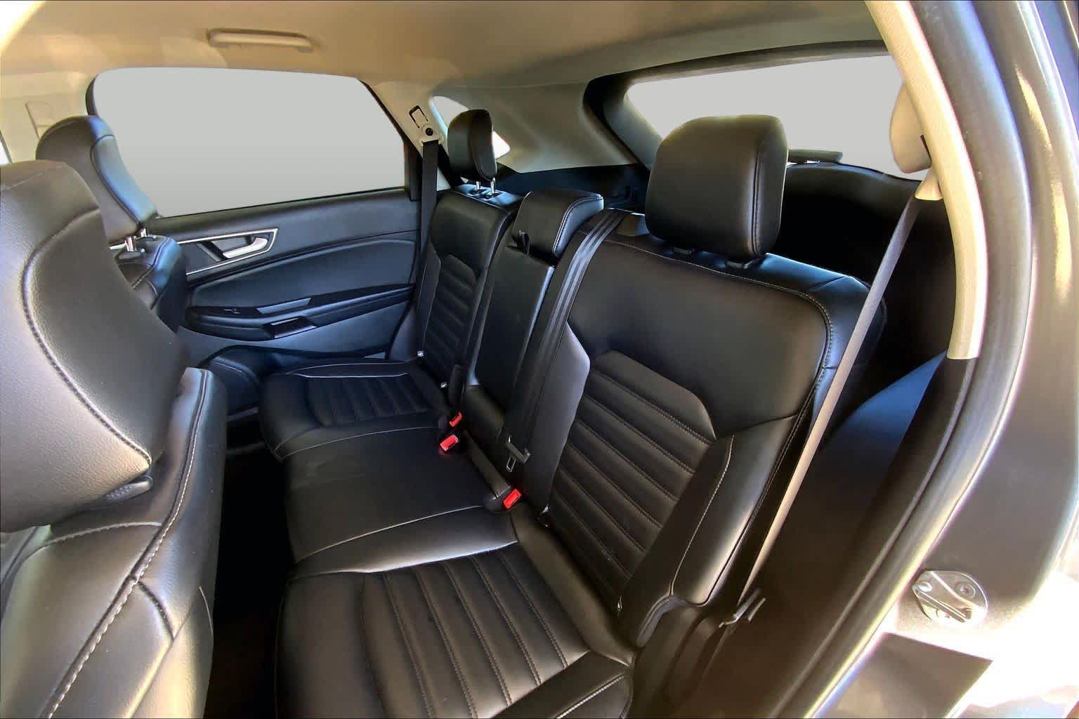 Used 2024 Ford Edge SEL AWD/4WD image 19