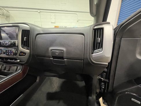 Used 2018 GMC Sierra 1500 SLT w/ SLT Premium Package image 15