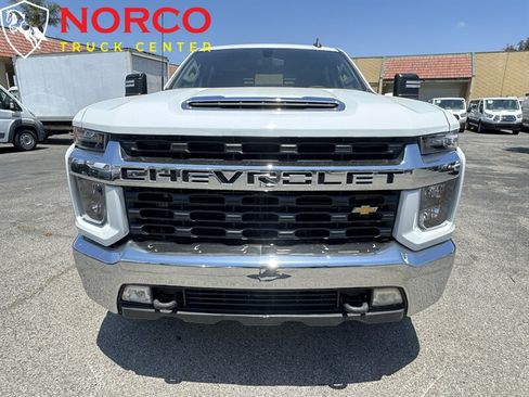 Used 2022 Chevrolet Silverado 2500 LT w/ Convenience Package AWD/4WD image 3