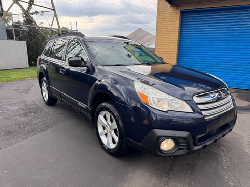 Used 2014 Subaru Outback 2.5i Premium AWD/4WD image 1