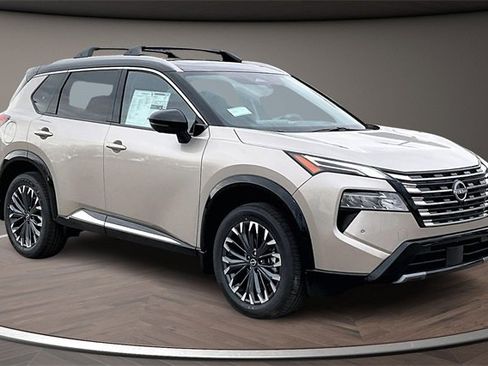 New 2026 Nissan Rogue Platinum w/ Platinum Premium Package image 2