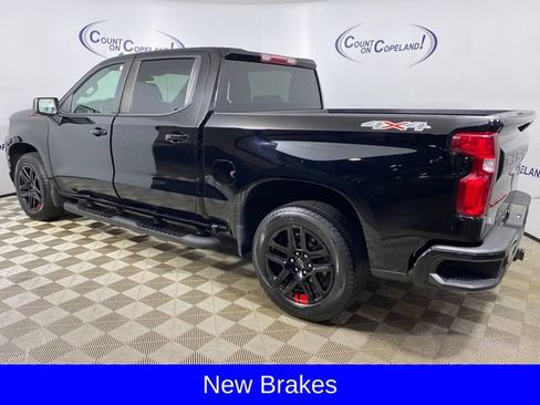 Certified 2022 Chevrolet Silverado 1500 RST w/ Redline Edition AWD/4WD image 5