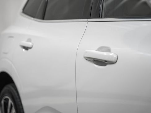 Used 2022 Volvo XC60 B5 Inscription w/ Climate Package image 15