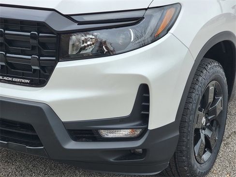 New 2026 Honda Ridgeline Black Edition image 9