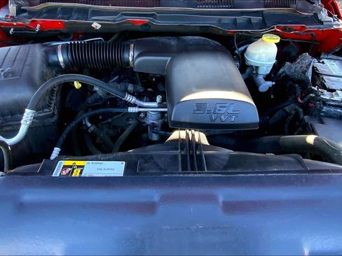 Used 2017 RAM 1500 Express image 30