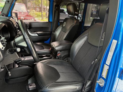 Used 2014 Jeep Wrangler Unlimited Sport AWD/4WD image 23