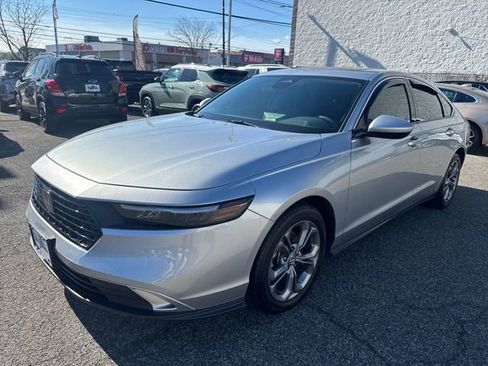 Used 2024 Honda Accord EX image 3
