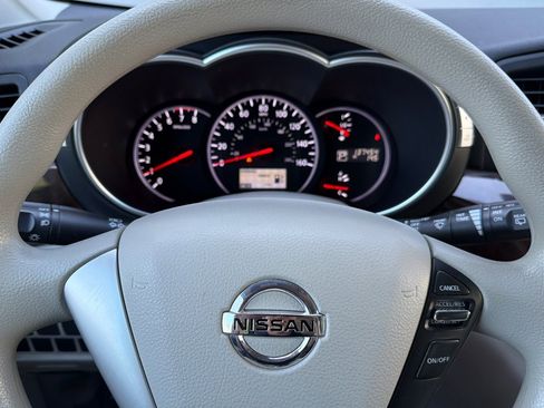 Used 2012 Nissan Quest S FWD image 23