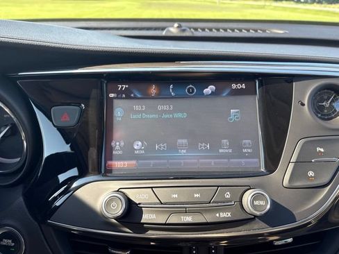 Used 2019 Buick Envision Essence FWD image 32