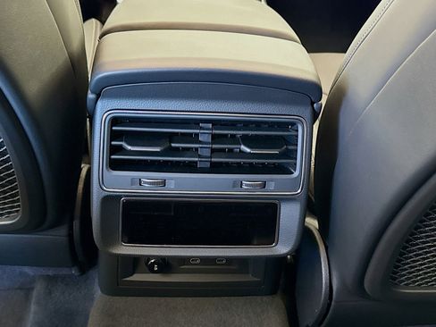 New 2025 Audi Q7 3.0T Prestige image 23