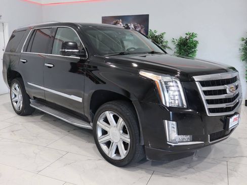 Used 2015 Cadillac Escalade Premium AWD/4WD image 1