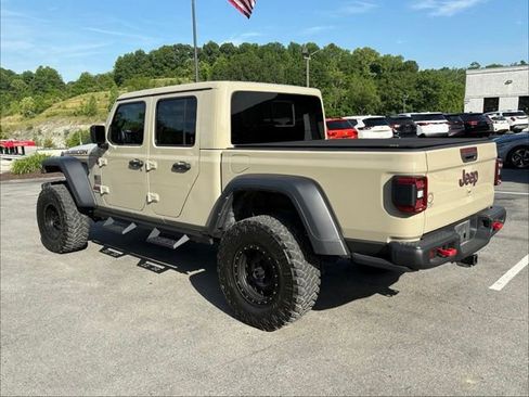 Used 2022 Jeep Gladiator Rubicon w/ LED Lighting Group AWD/4WD image 3