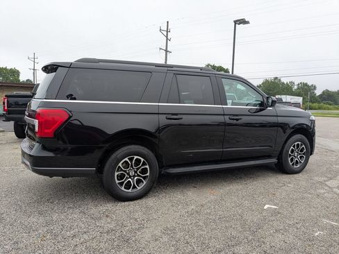 Used 2024 Ford Expedition Max XLT AWD/4WD image 4