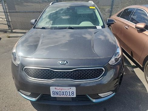 Used 2019 Kia Niro LX FWD image 4