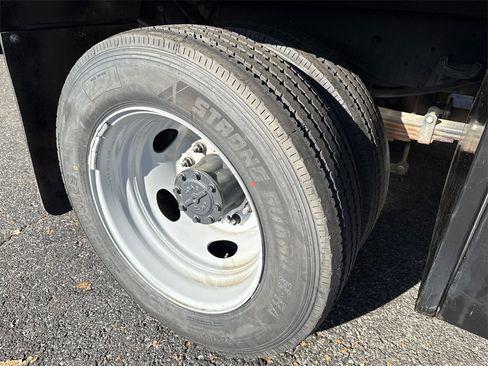 Used 2024 Ford F550 4x4 SuperCab Super Duty image 21