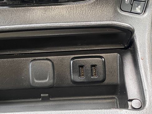 Used 2017 Chevrolet Suburban Premier RWD image 40