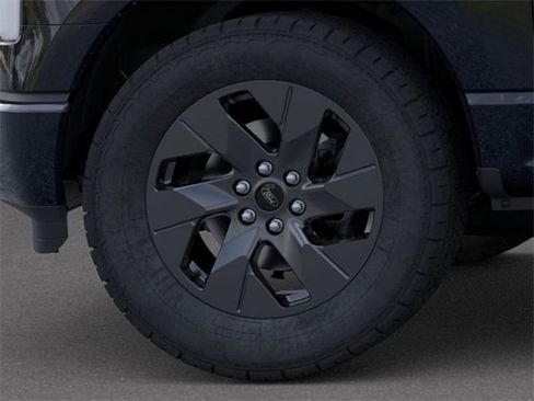 New 2025 Ford F150 Lightning Flash image 19