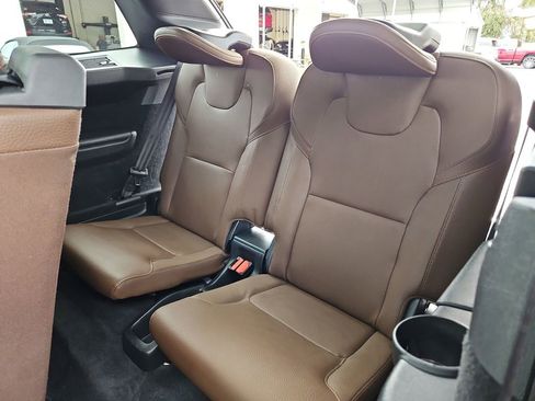 Used 2022 Volvo XC90 T8 Inscription Expression image 31