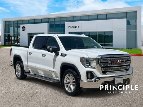 Used 2019 GMC Sierra 1500 SLT RWD image 3