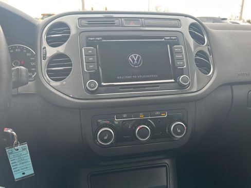 Used 2012 Volkswagen Tiguan S FWD image 13