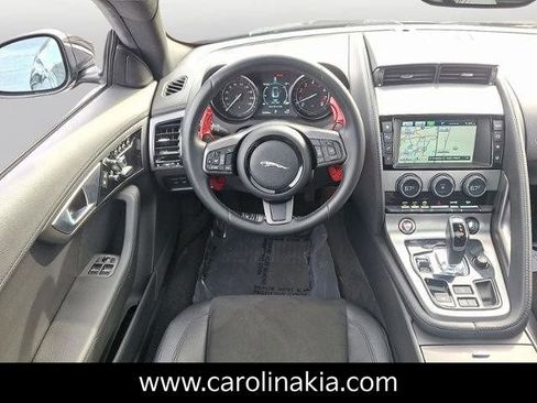 Used 2017 Jaguar F-TYPE Coupe image 11