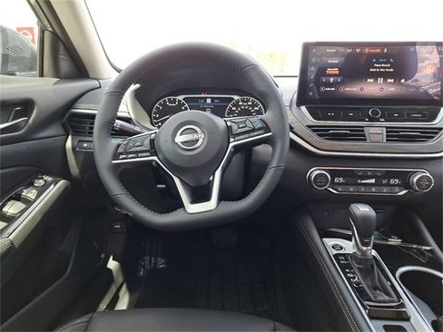 New 2025 Nissan Altima 2.5 SL image 27
