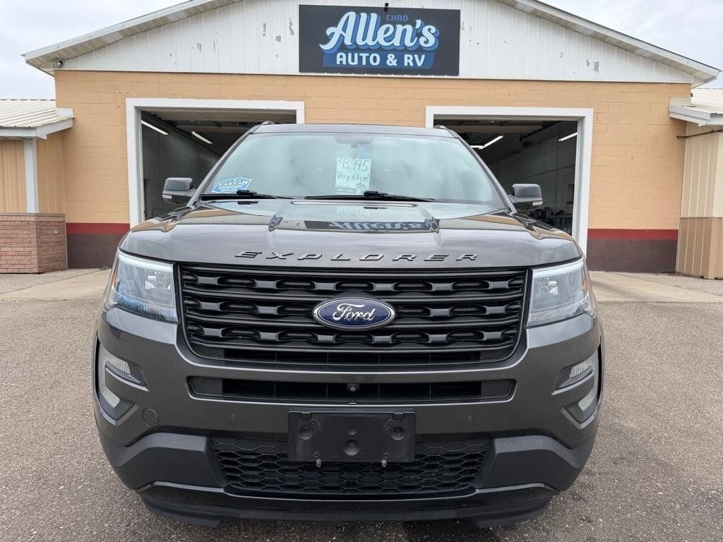 Used 2016 Ford Explorer Sport w/ Equipment Group 401A AWD/4WD image 2