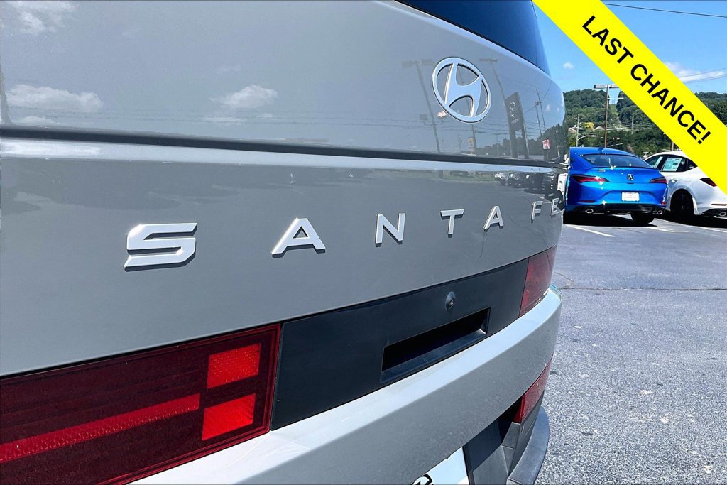 Used 2025 Hyundai Santa Fe SEL AWD/4WD image 8