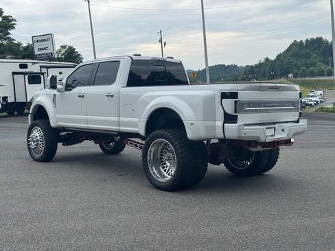 Used 2022 Ford F450 Platinum w/ FX4 Off-Road Package AWD/4WD image 5