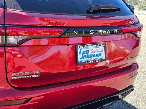 New 2026 Nissan Rogue Platinum AWD/4WD image 25