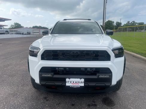 New 2026 Toyota 4Runner TRD Off-Road Premium AWD/4WD image 2