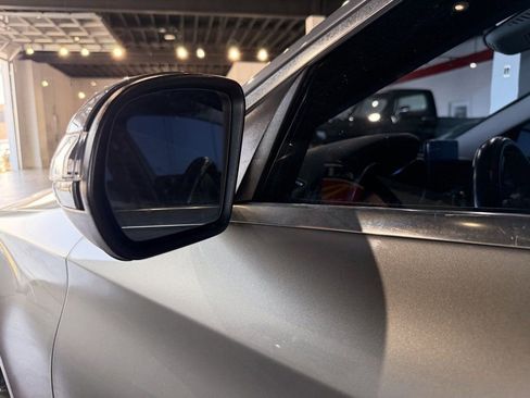 Used 2016 Mercedes-Benz C 300 4MATIC Sedan image 7