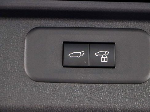Used 2024 Toyota Grand Highlander AWD image 34