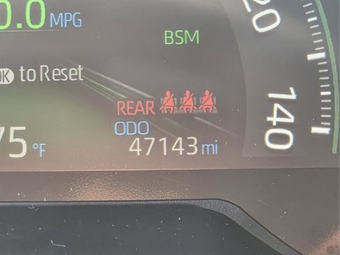 Certified 2019 Toyota RAV4 XSE w/ XSE Weather Package AWD/4WD image 11