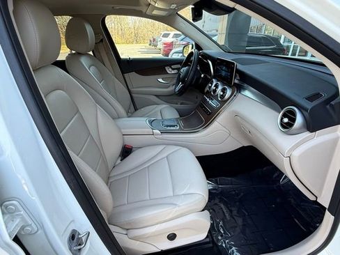 Used 2022 Mercedes-Benz GLC 300 4MATIC image 19