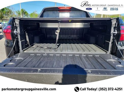 New 2025 Hyundai Santa Cruz SEL image 8