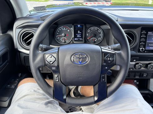 Used 2021 Toyota Tacoma SR AWD/4WD image 17