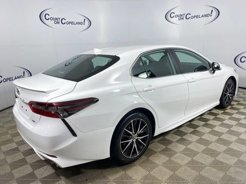 Certified 2023 Toyota Camry SE FWD image 7