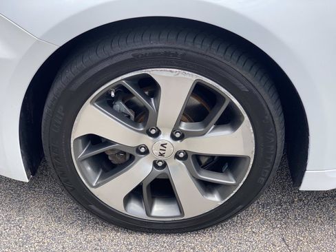 Used 2020 Kia Optima S w/ S Panoramic Sunroof Package FWD image 13
