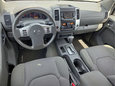 Used 2016 Nissan Frontier SV w/ SV Value Truck Package RWD image 11