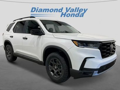 New 2025 Honda Pilot TrailSport