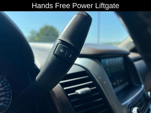 Used 2019 Chevrolet Tahoe LT w/ LT Signature Package RWD image 24