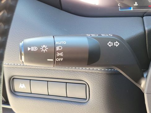 New 2026 Nissan Armada SV image 37