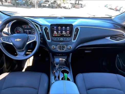 Used 2024 Chevrolet Malibu LT image 16